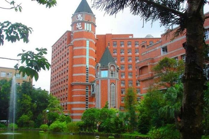 nhược điểm du học đài loan hệ chuyên ban