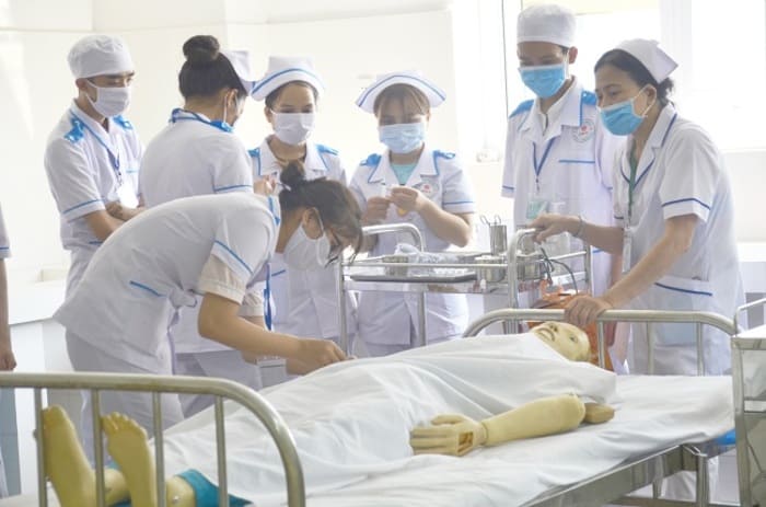 ngành điều dưỡng đa khoa là gì