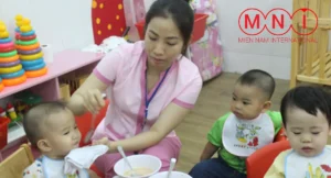 Bảo mẫu là người chăm sóc trẻ em khi cha mẹ của các em vắng mặt hoặc bận rộn. Công việc của bảo mẫu bao gồm chăm sóc sức khỏe, giám sát hoạt động hàng ngày, hỗ trợ học tập, và đôi khi còn dạy dỗ những kỹ năng sống cơ bản. Bảo mẫu thường làm việc tại nhà riêng của gia đình hoặc ở các trung tâm chăm sóc trẻ em.